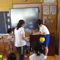 緑の羽根募金活動