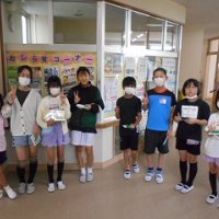 「緑の羽根」募金活動開催中