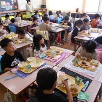 初めての学校給食