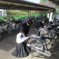 １年生　自転車点検
